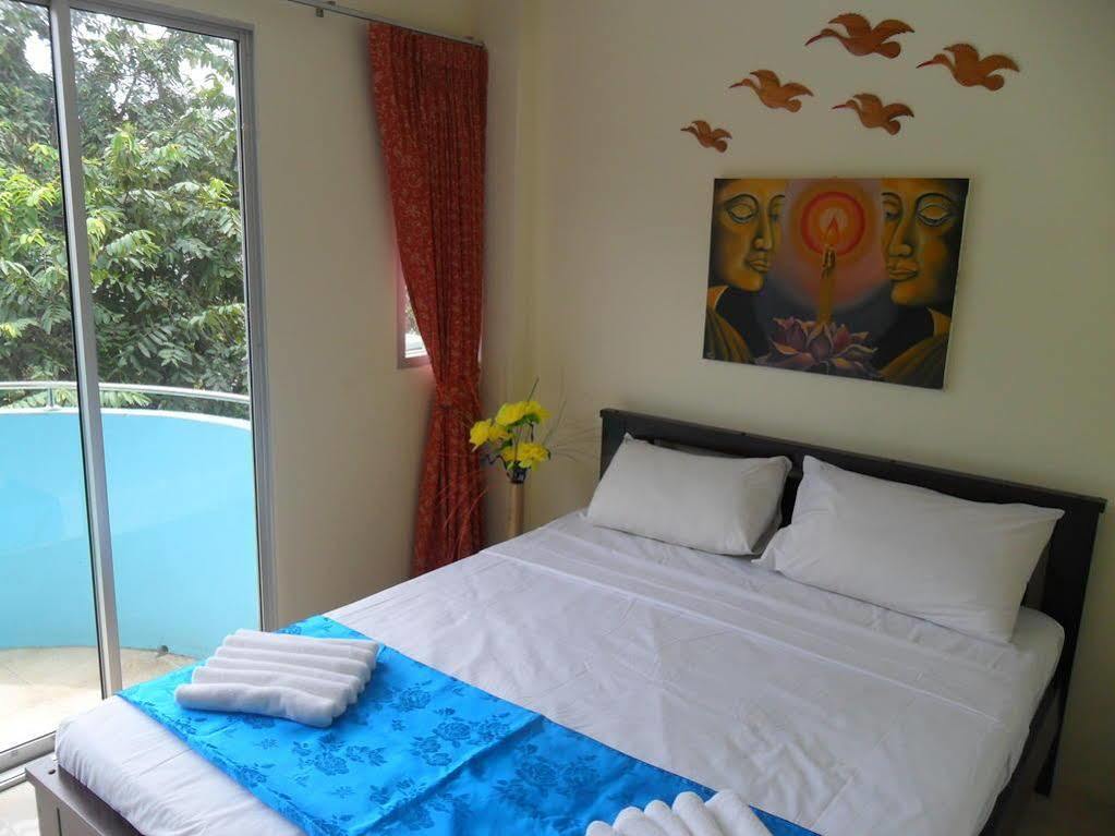 Living Room Guesthouse Ao Nang Exteriör bild